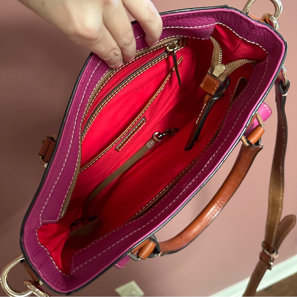 Dooney & Bourke Pocket Satchel R1724 MJ Magenta hot pink leather brown straps - Picture 8 of 8